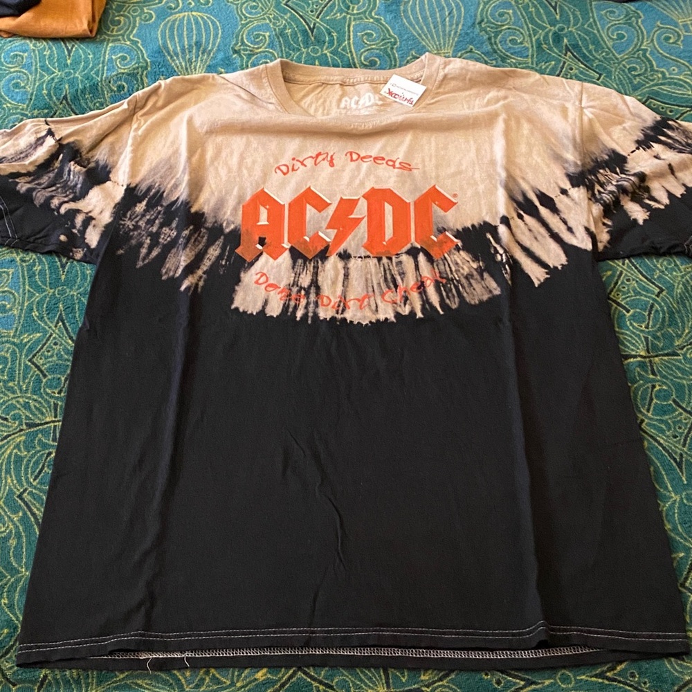 AC/DC Kids Tie-Dye T-Shirt - Black and Tan with Red Logo